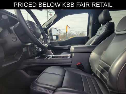 Used 2025 Ford F350 Platinum image 15