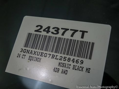 Used 2024 Chevrolet Equinox LT AWD/4WD image 25