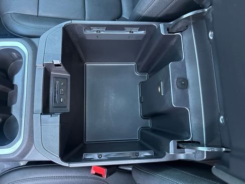 Used 2022 Chevrolet Silverado 1500 LTZ w/ LTZ Premium Package image 26