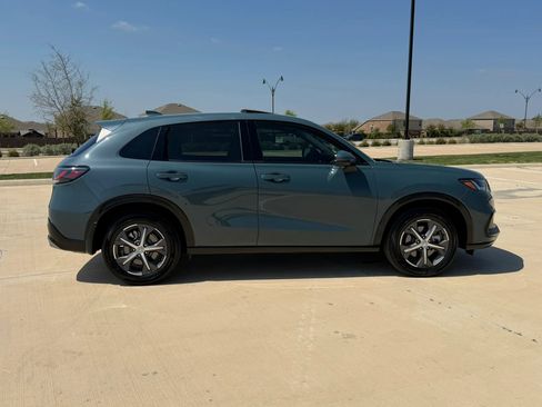 Used 2025 Honda HR-V EX-L image 8