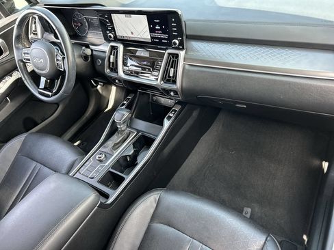 Used 2023 Kia Sorento S FWD image 29