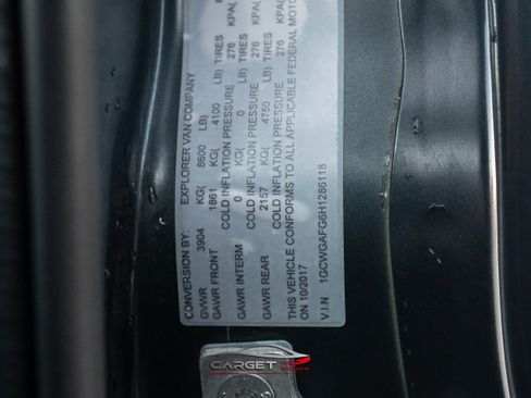 Used 2017 Chevrolet Express 2500 image 46