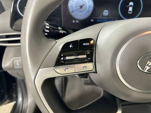 Used 2023 Hyundai Elantra SEL w/ Convenience Package image 15