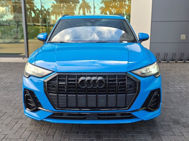 Used 2021 Audi Q3 2.0T Premium w/ Convenience Package AWD/4WD image 2