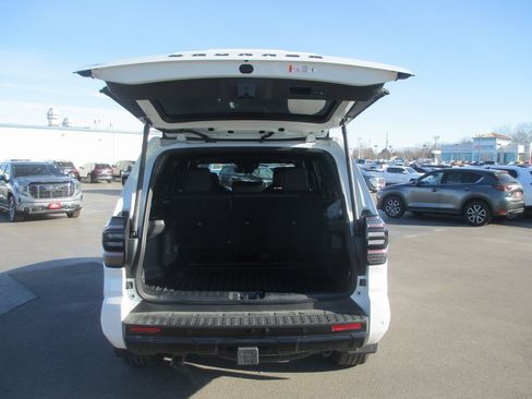 Used 2025 Toyota 4Runner TRD Sport Premium image 7