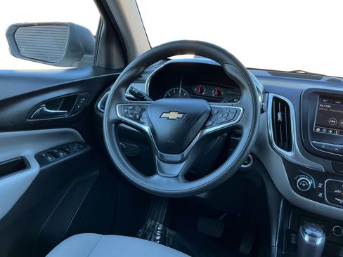 Used 2019 Chevrolet Equinox LS w/ LS Convenience Package image 11