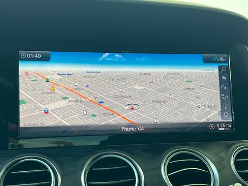 Used 2019 Mercedes-Benz E 300 image 18
