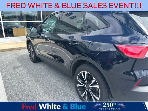Used 2021 Ford Escape SE w/ SE Sport Appearance Package AWD/4WD image 5