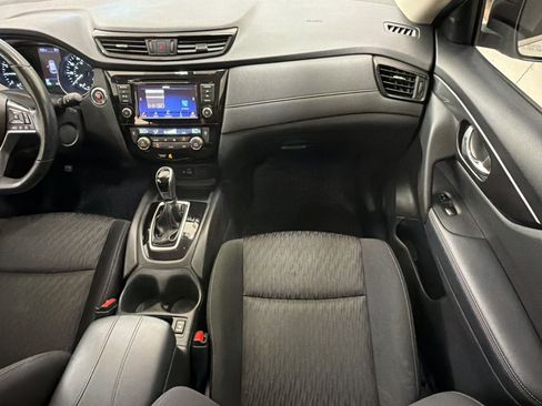 Used 2018 Nissan Rogue SV FWD image 28