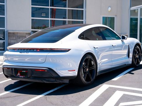 Used 2021 Porsche Taycan 4S AWD/4WD image 11