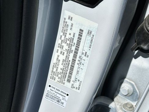 Used 2020 Ford F350 Lariat w/ Chrome Package image 26