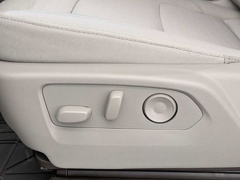 New 2026 Chevrolet Silverado 1500 LT image 21