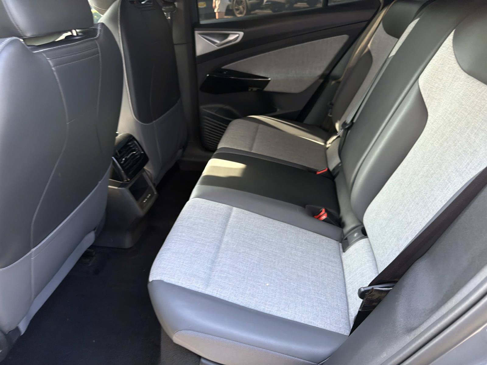 Used 2023 Volkswagen ID.4 Pro RWD image 8