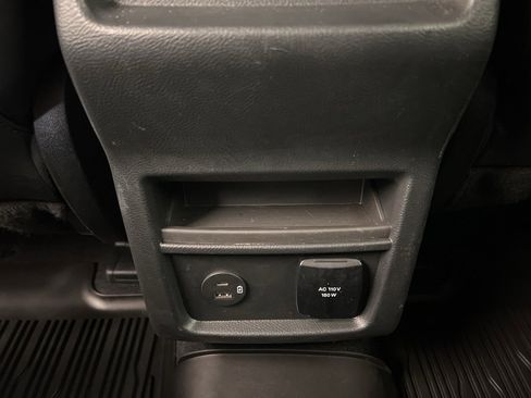 Certified 2022 Ford Edge SEL w/ Convenience Package image 33