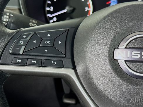 Used 2026 Nissan Altima 2.5 SV FWD image 11