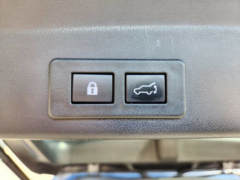 Used 2023 Subaru Ascent Touring w/ Popular Package #2A image 33