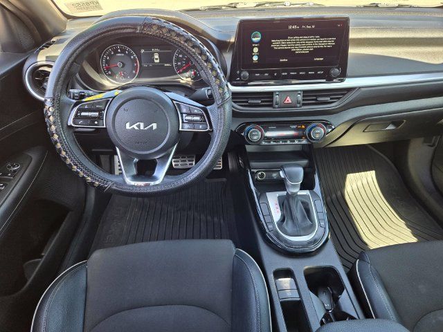 Used 2023 Kia Forte GT-Line w/ GT-Line Technology Package FWD image 12