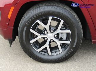Used 2022 Jeep Grand Cherokee L Overland w/ Off Road Group AWD/4WD video 4