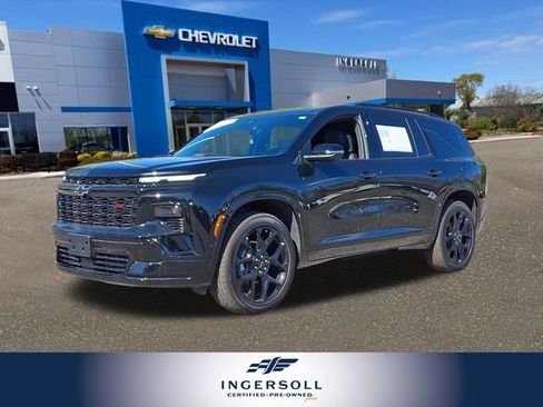 Used 2026 Chevrolet Traverse RS w/ LPO, Floor Liner Package AWD/4WD image 1