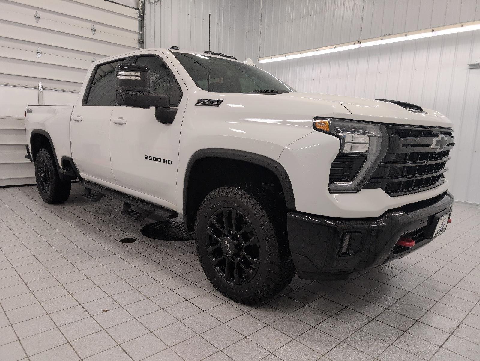 Certified 2025 Chevrolet Silverado 2500 LTZ w/ LTZ Plus Package AWD/4WD image 1