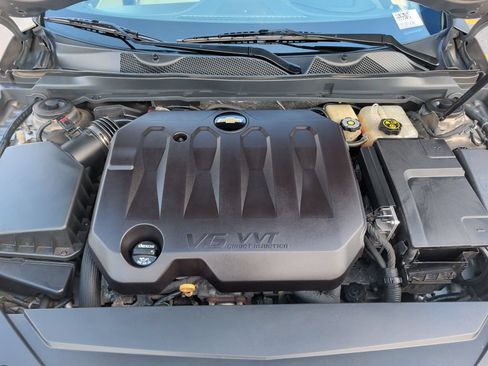 Used 2018 Chevrolet Impala LT w/ Sunroof and Spoiler Package FWD image 24
