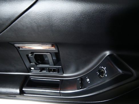 Used 1995 Chevrolet Corvette Coupe RWD image 19