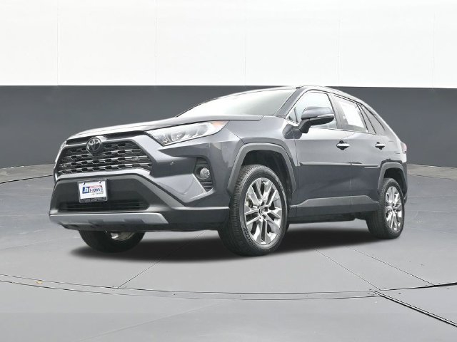 Used 2019 Toyota RAV4 Limited FWD image 54