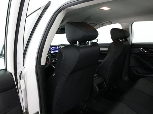 Used 2022 Honda Accord Hybrid image 39