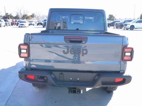 New 2026 Jeep Gladiator Willys image 21