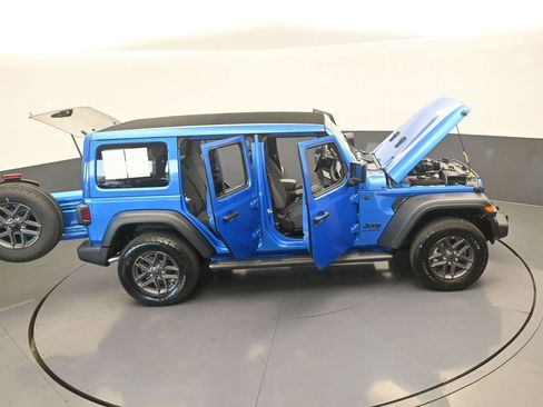 Used 2025 Jeep Wrangler Unlimited Sport AWD/4WD image 63