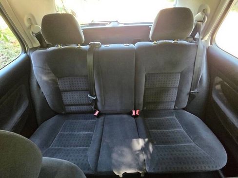 Used 2002 Volkswagen Golf GLS image 17