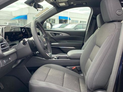 New 2026 Chevrolet Traverse LT w/ Sun and Wheel Package image 13