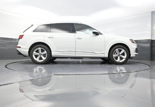 Used 2021 Audi Q7 3.0T Premium w/ Convenience Package AWD/4WD image 38