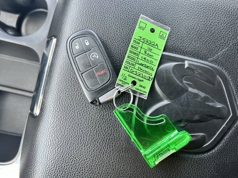 Used 2016 RAM 1500 Laramie w/ Convenience Group image 25