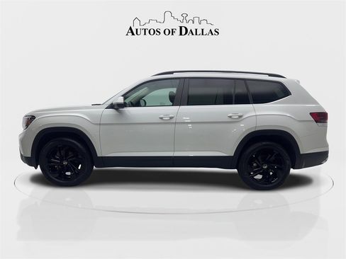 Used 2023 Volkswagen Atlas SE w/ Panoramic Sunroof Package image 5