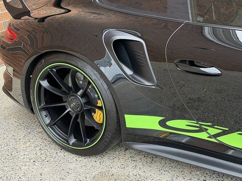 Used 2019 Porsche 911 GT3 RS image 24