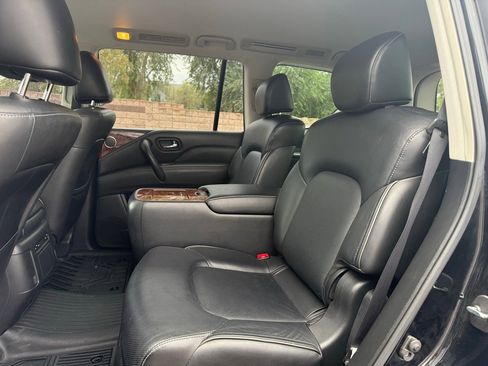Used 2018 INFINITI QX80 4WD w/ Driver Assistance Package image 8