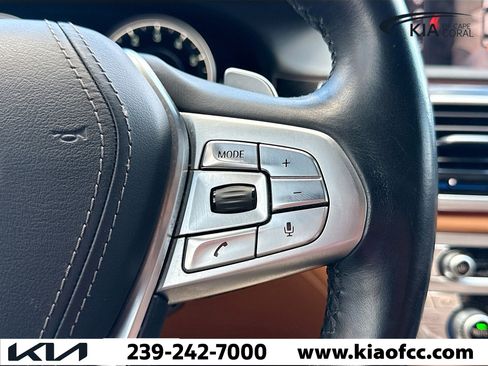 Used 2019 BMW 750i xDrive 750i xDrive w/ M Sport Package image 38