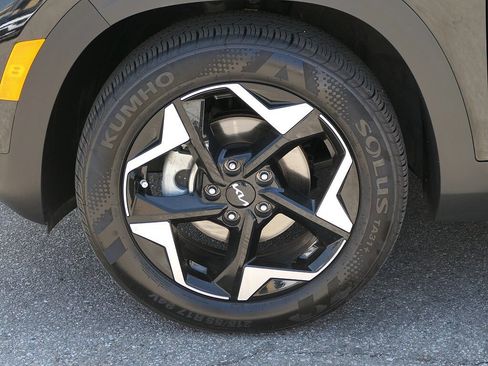 Used 2025 Kia Seltos S FWD image 10