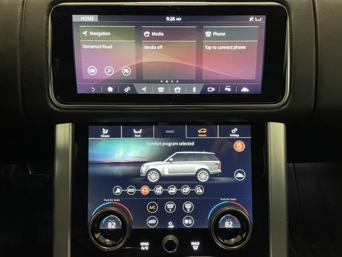 Used 2020 Land Rover Range Rover HSE image 19