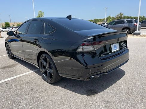 Used 2023 Honda Accord Sport image 6