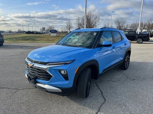 Used 2024 Chevrolet TrailBlazer LT w/ Convenience Package image 3