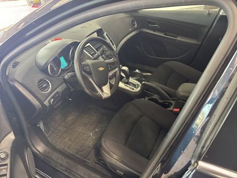 Used 2014 Chevrolet Cruze LT image 13