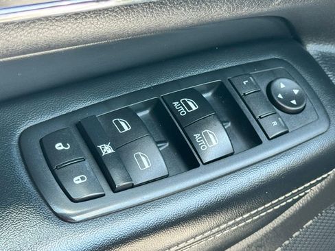 Used 2017 Jeep Grand Cherokee Limited AWD/4WD image 25