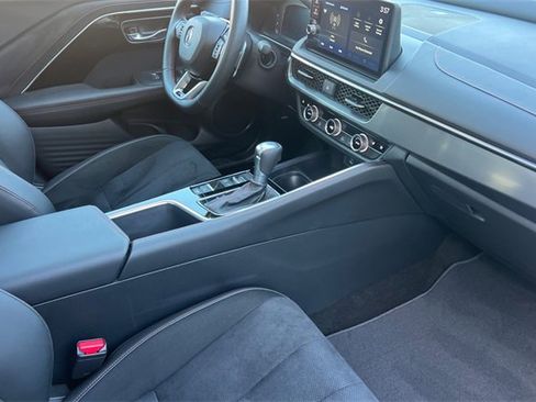 Certified 2025 Acura ADX A-Spec image 18