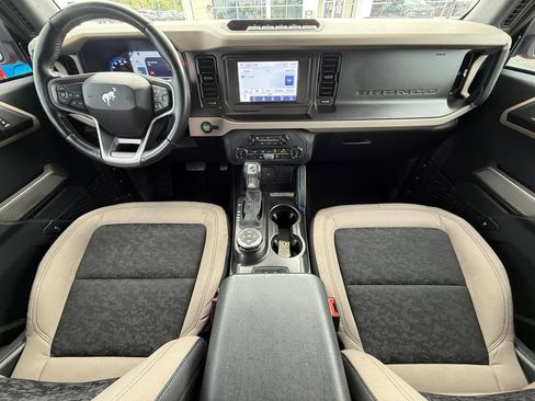 Used 2022 Ford Bronco Wildtrak AWD/4WD image 17