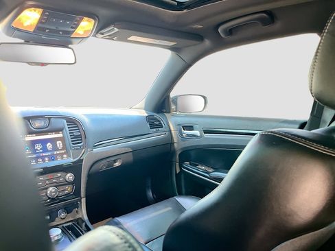 Used 2023 Chrysler 300 S w/ Comfort Group RWD image 24