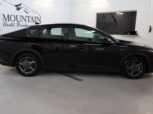 Used 2025 Kia K4 FWD image 8