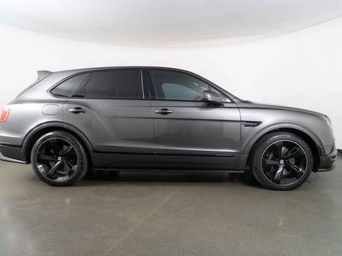 Used 2018 Bentley Bentayga AWD/4WD image 9