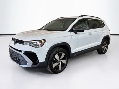 Certified 2025 Volkswagen Taos S AWD/4WD image 1